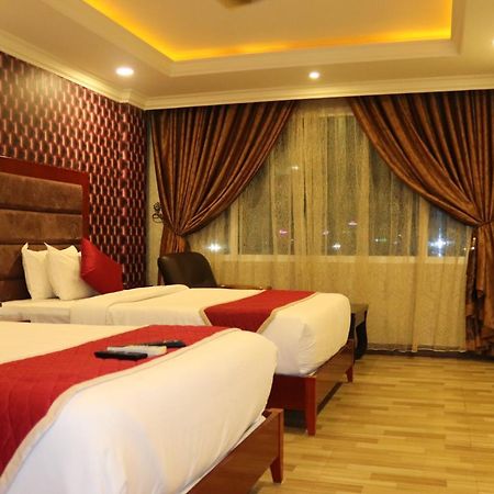 Hyders Park The Business Hotel Thanjavur Bagian luar foto