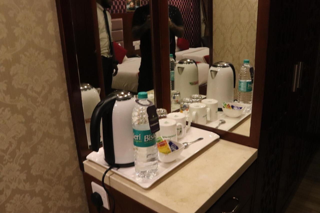 Hyders Park The Business Hotel Thanjavur Bagian luar foto