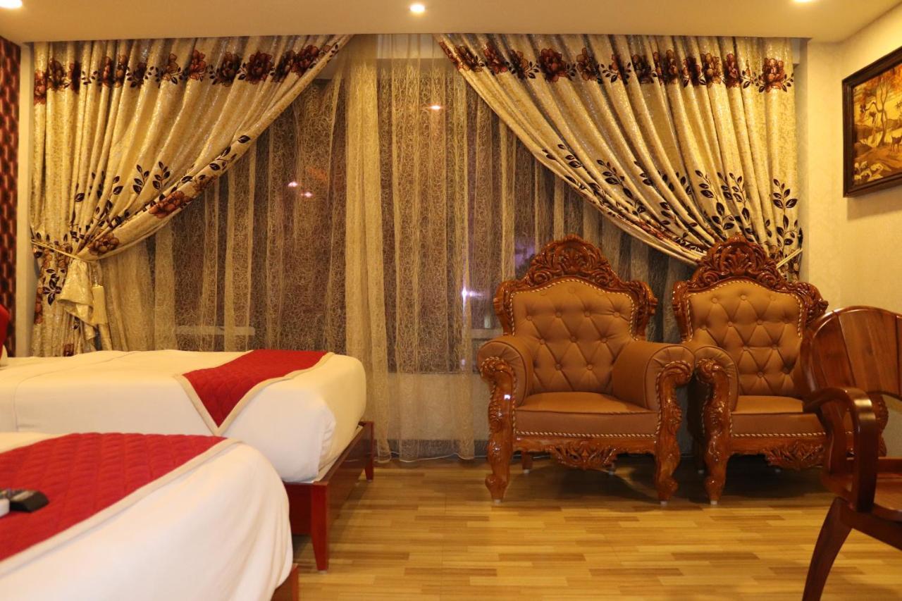Hyders Park The Business Hotel Thanjavur Bagian luar foto